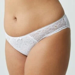 Slip Star White Luccia -Bestform Lingerie BL02409 016 WEB 1 759188a8 7cf2 4183 be5d 5e27126f2e8c